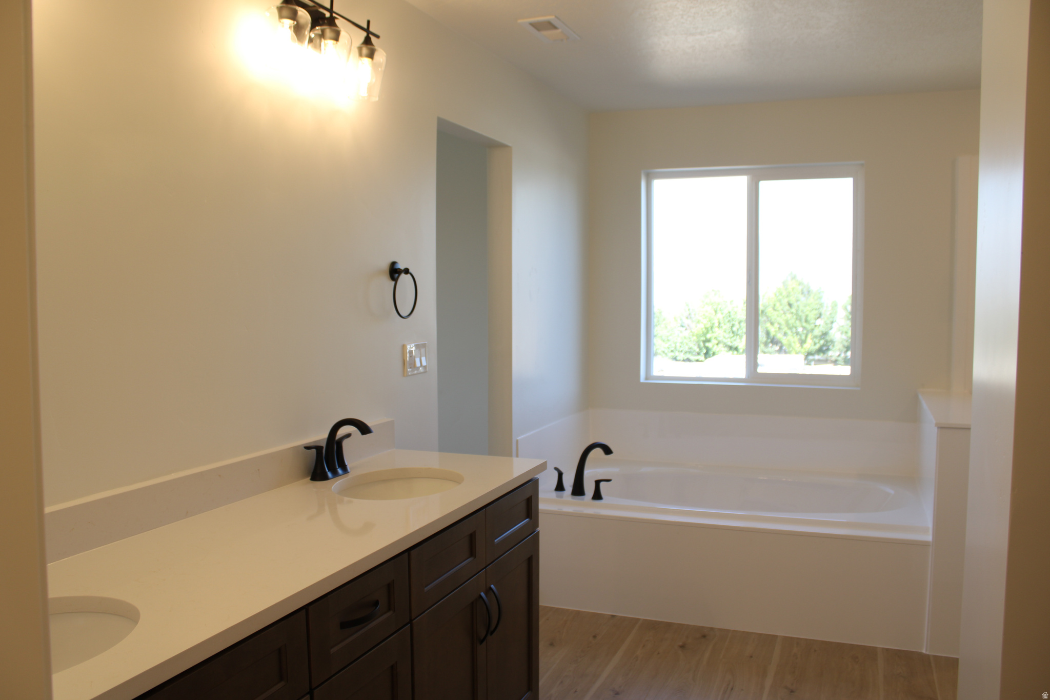 MARDAM RANCH - Residential
