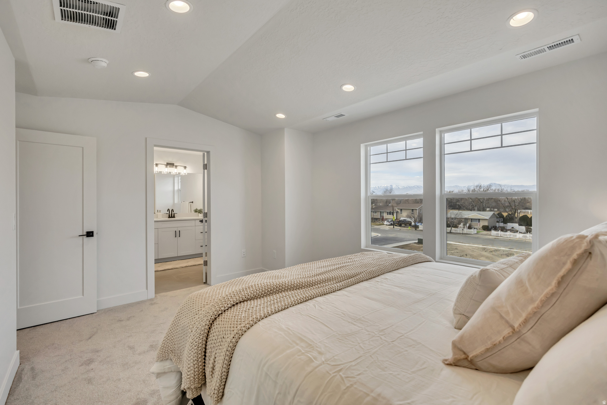 WOODHAVEN ESTATES - Residential