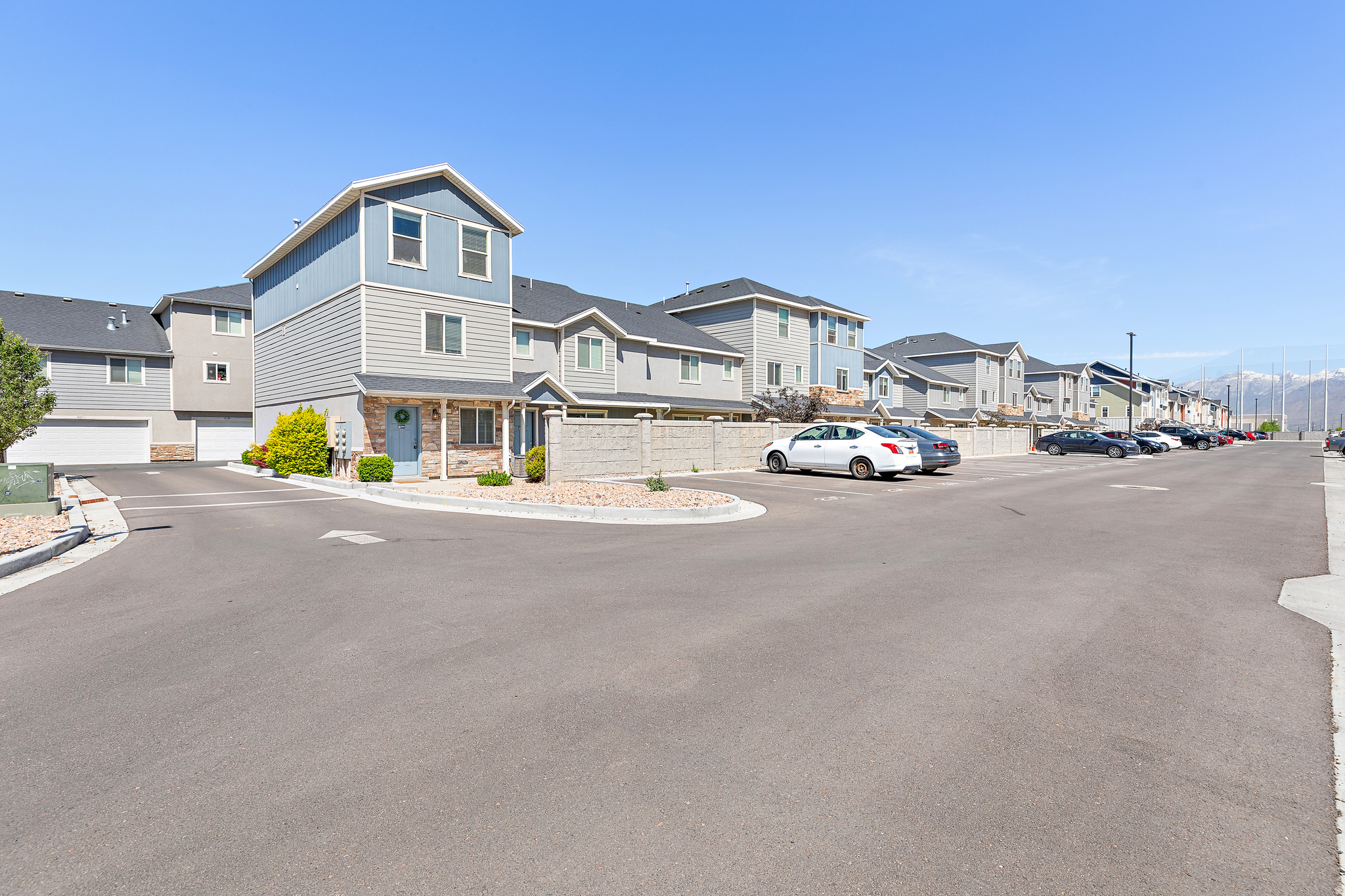EDGEWATER AT GENEVA - Residential