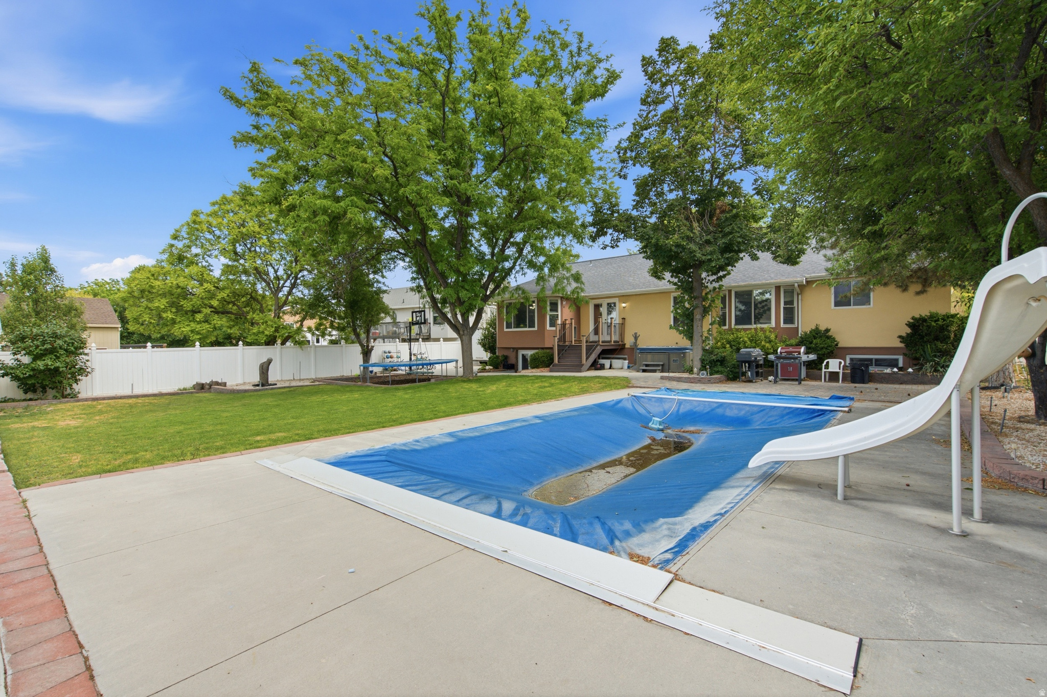 SOUTH POINTE #2 - Residential