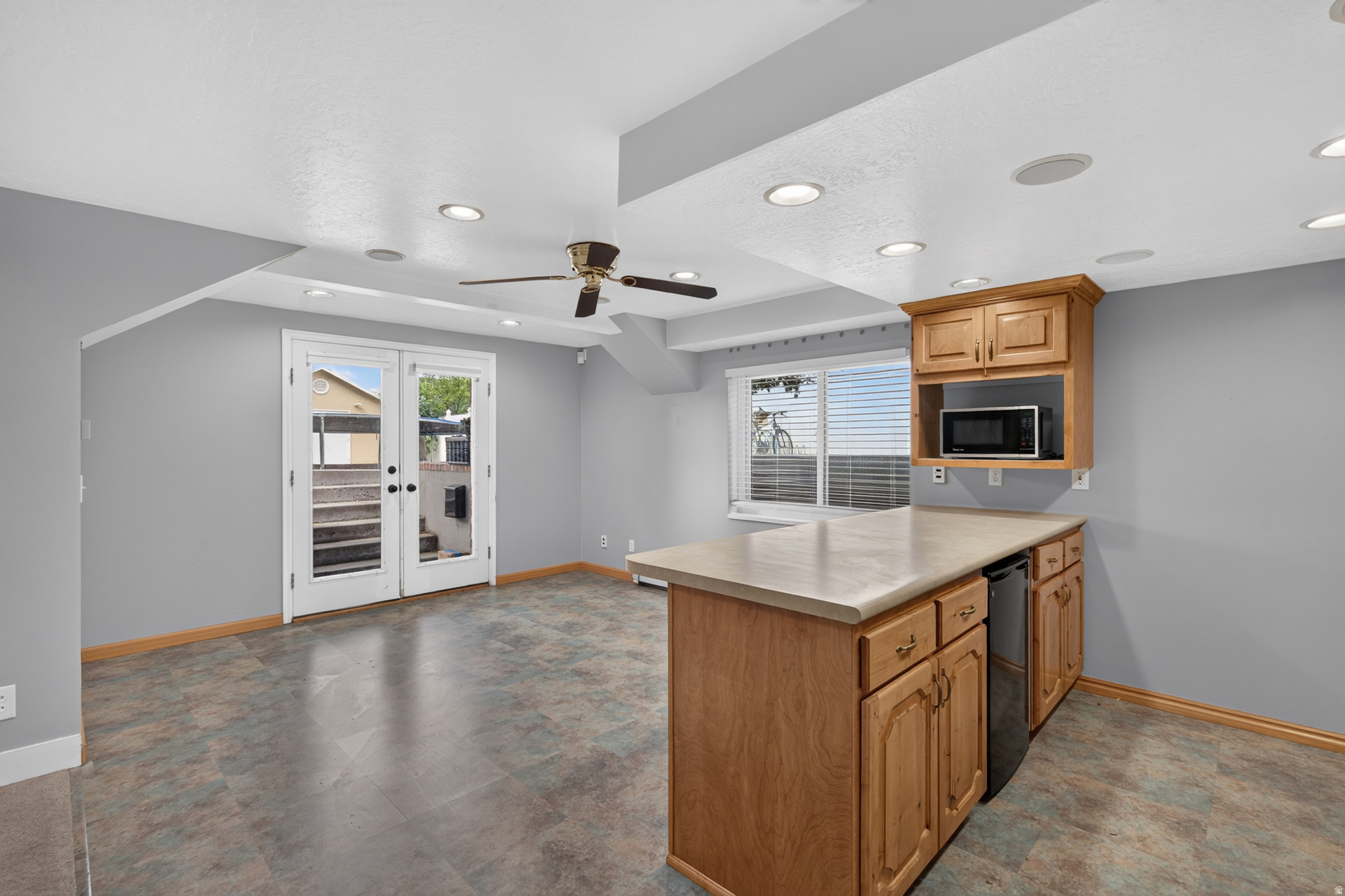 SOUTH POINTE #2 - Residential