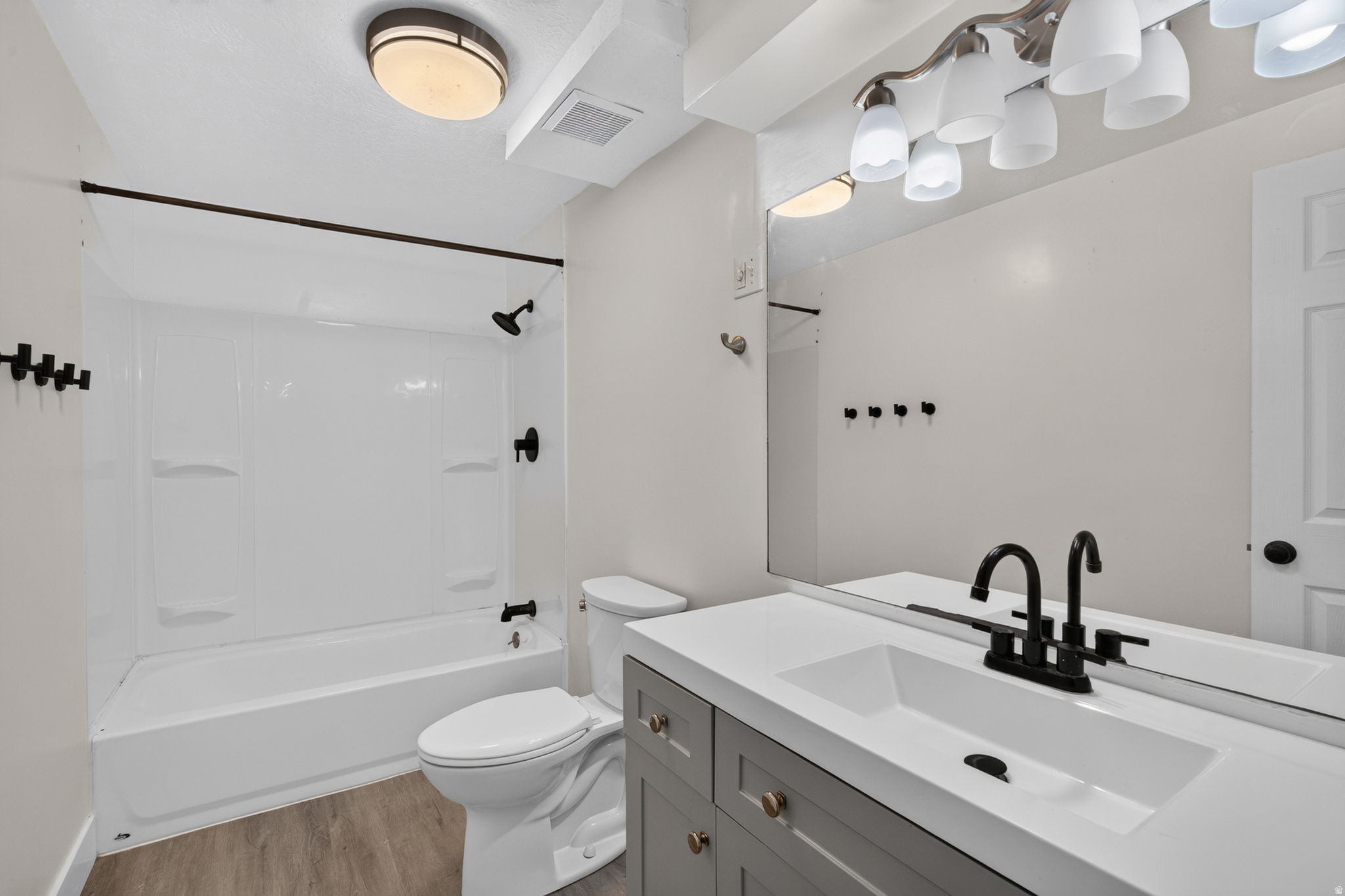 SOUTH POINTE #2 - Residential