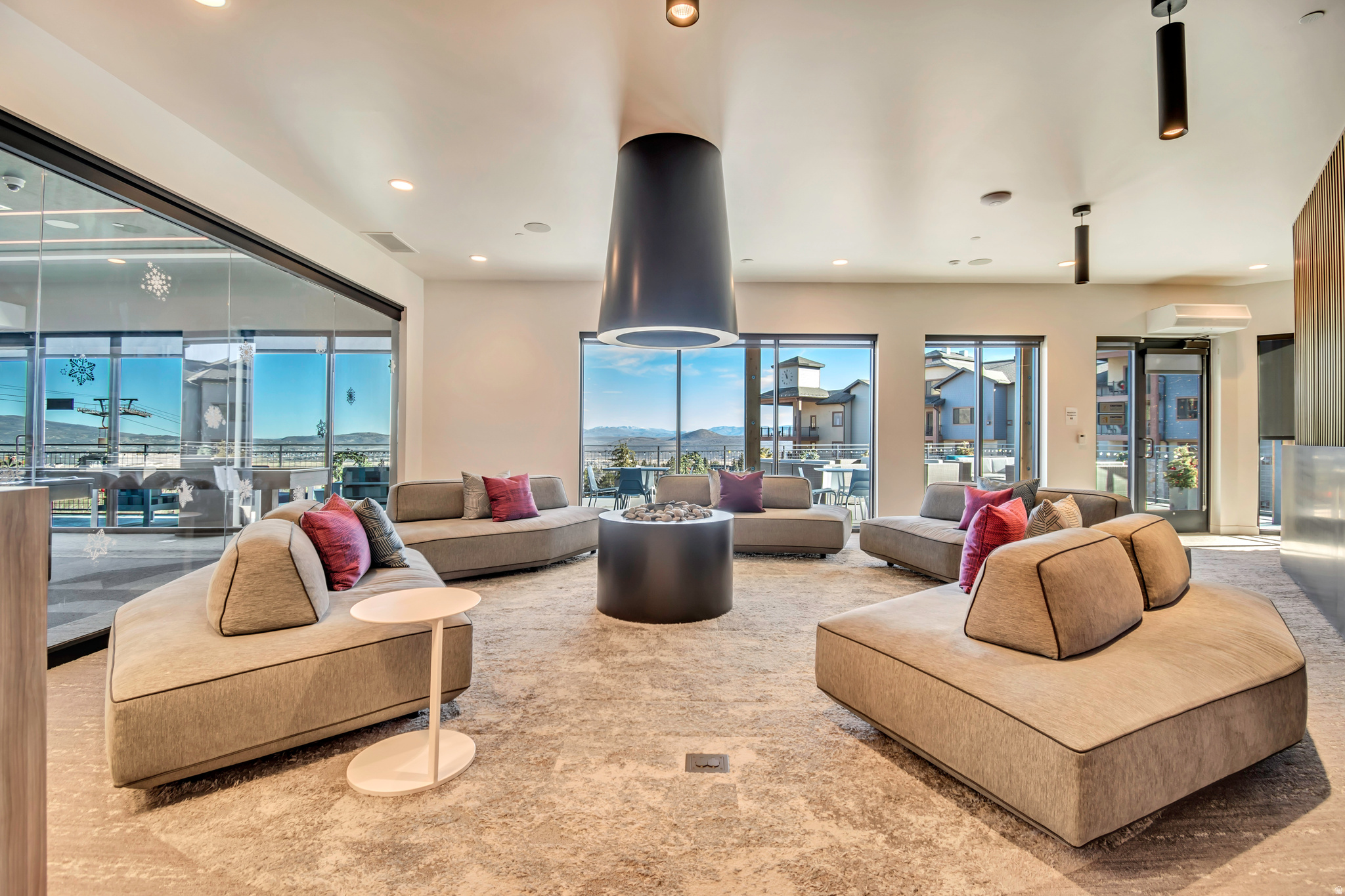 YOTEL - Residential