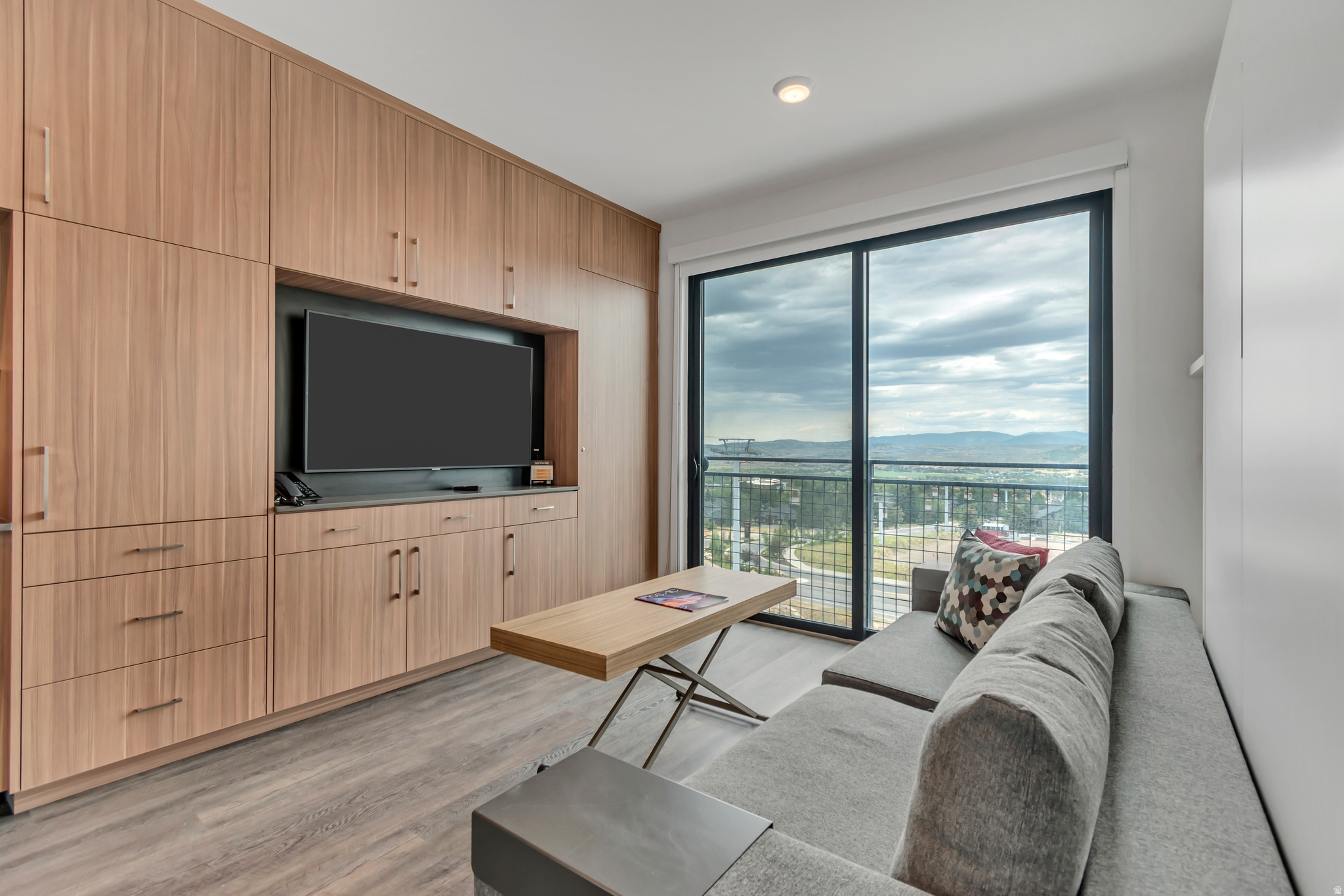 YOTEL - Residential