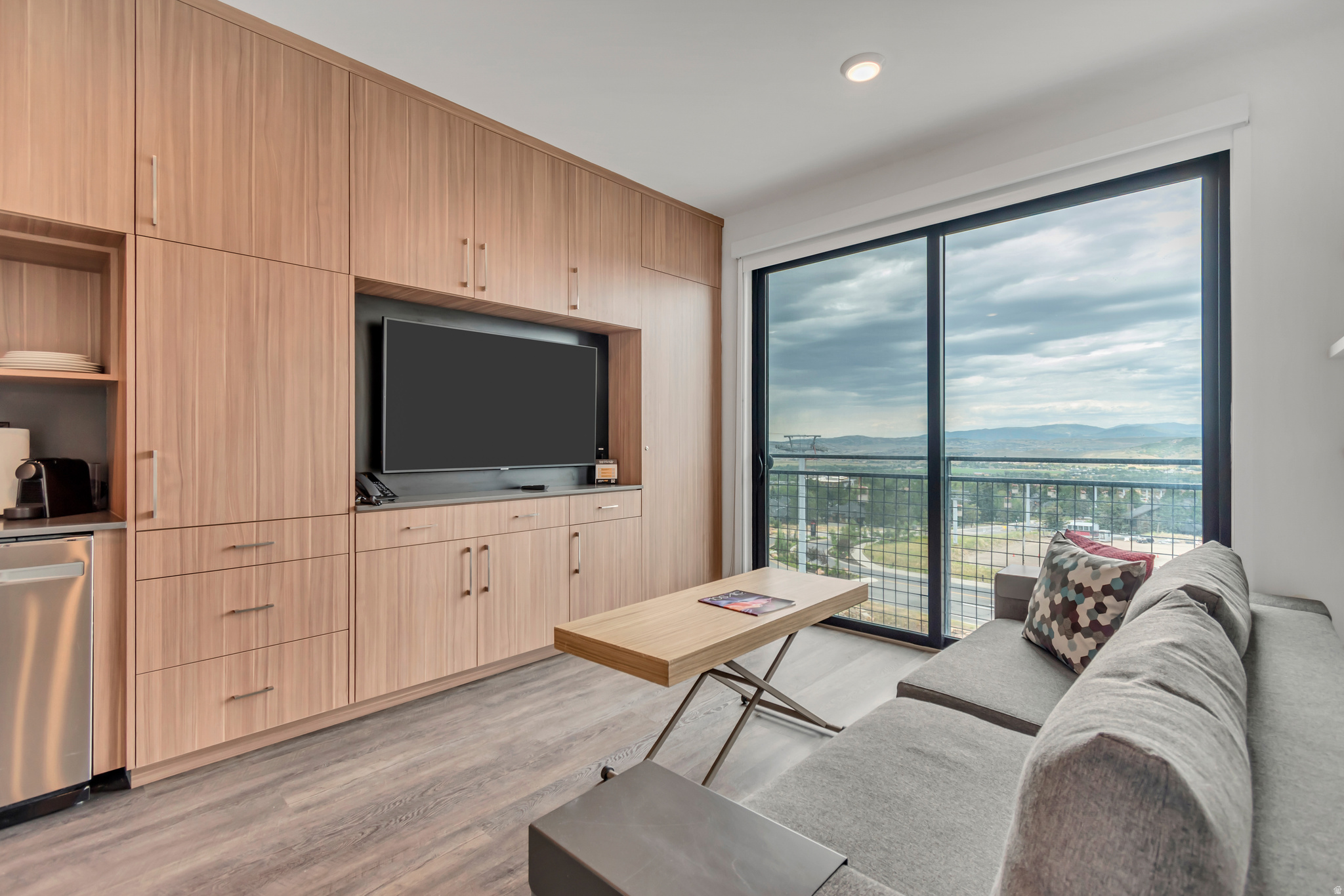 YOTEL - Residential