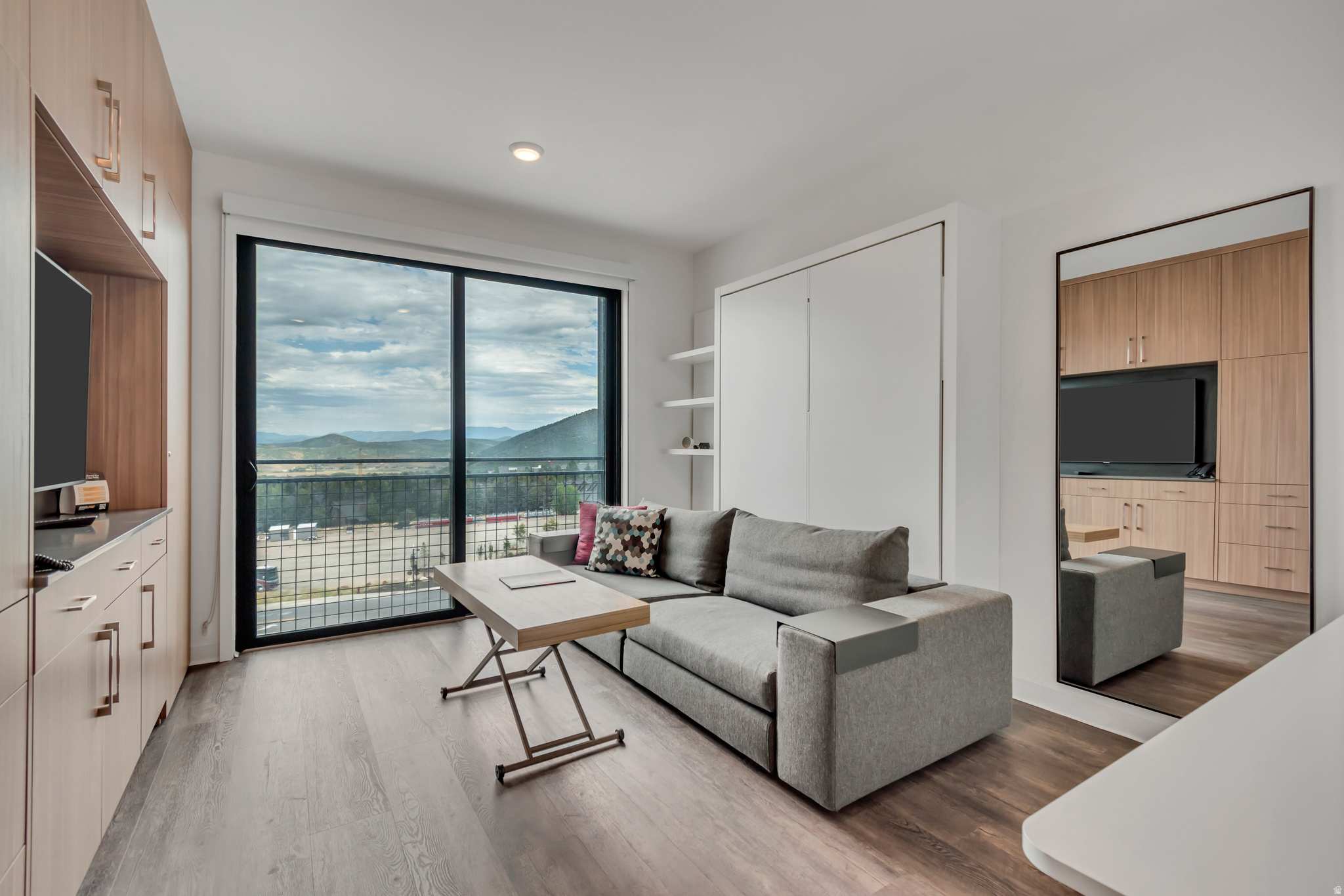 YOTEL - Residential