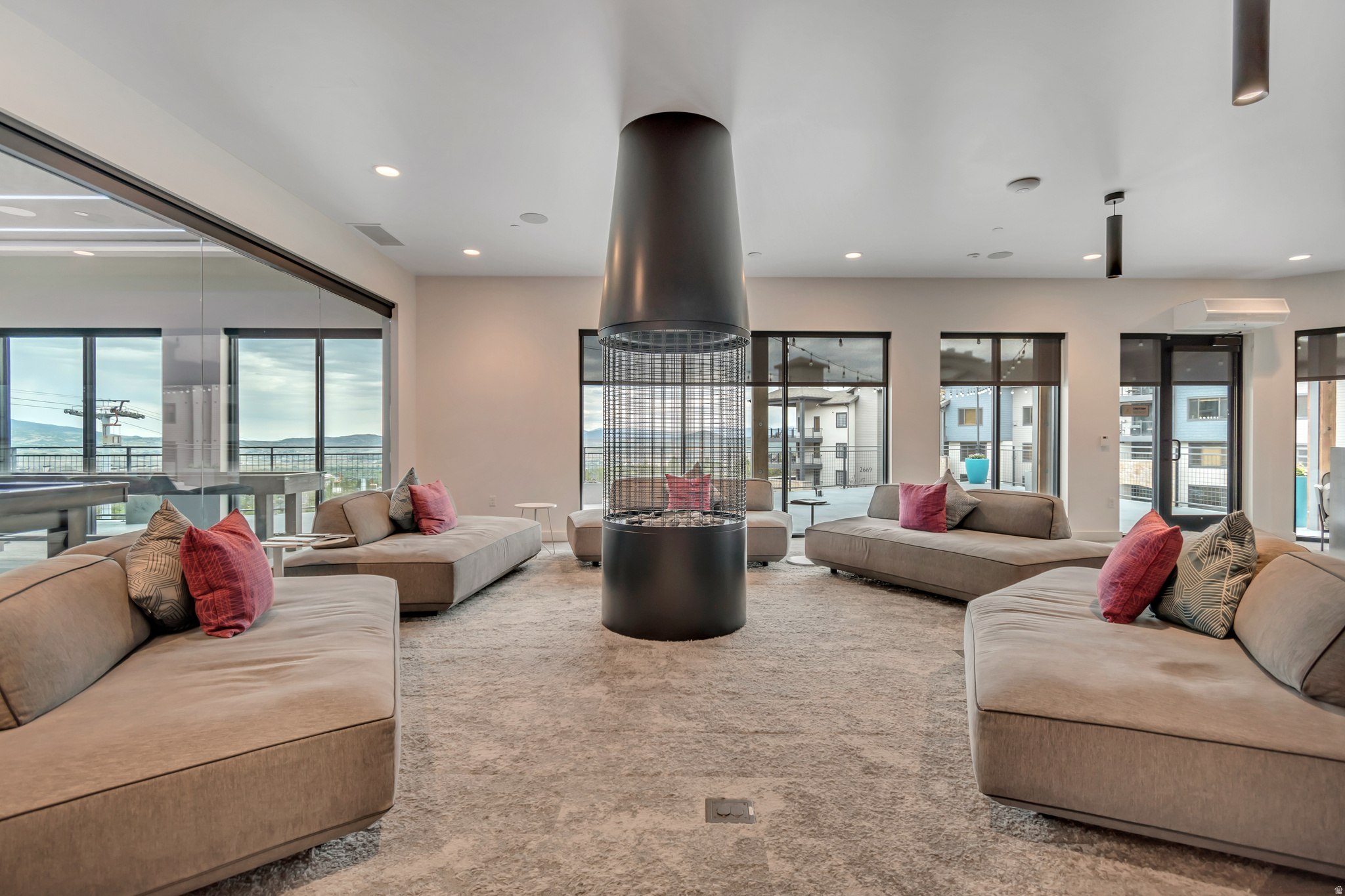 YOTEL - Residential