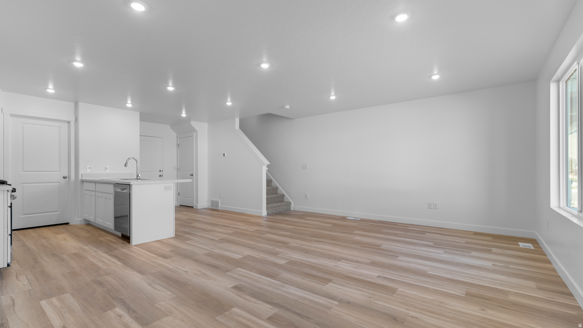 WESTERN ACRES - Residential