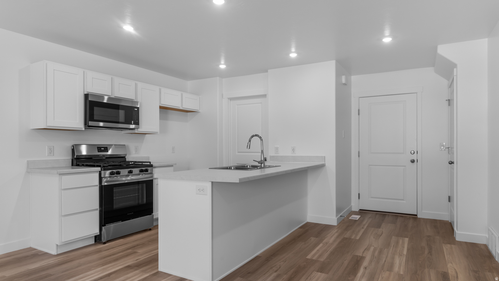 WESTERN ACRES - Residential