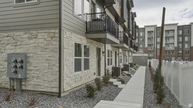 C STREET - Residential