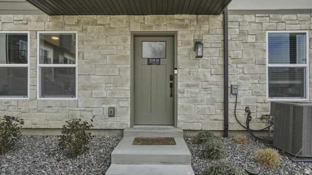 C STREET - Residential