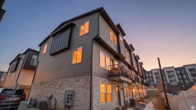 C STREET - Residential