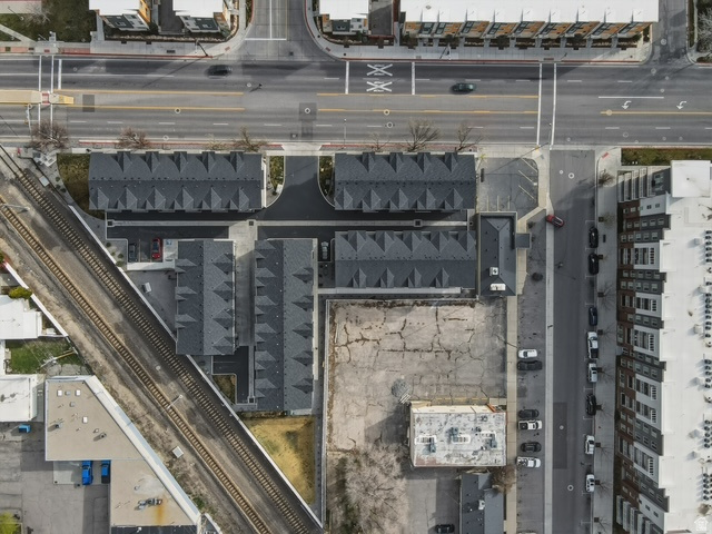 C STREET - Residential