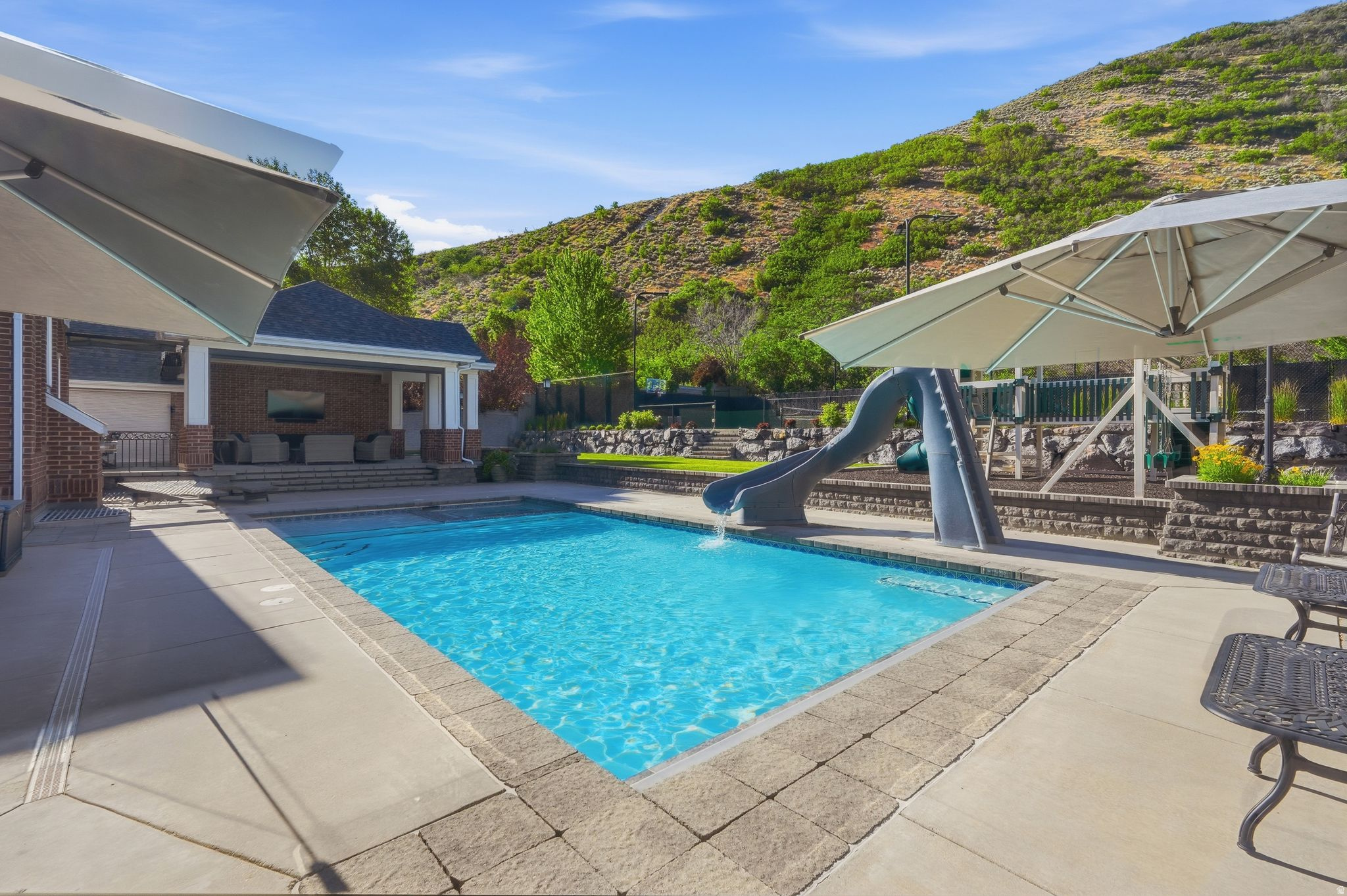 DRAPER HEIGHTS - Residential