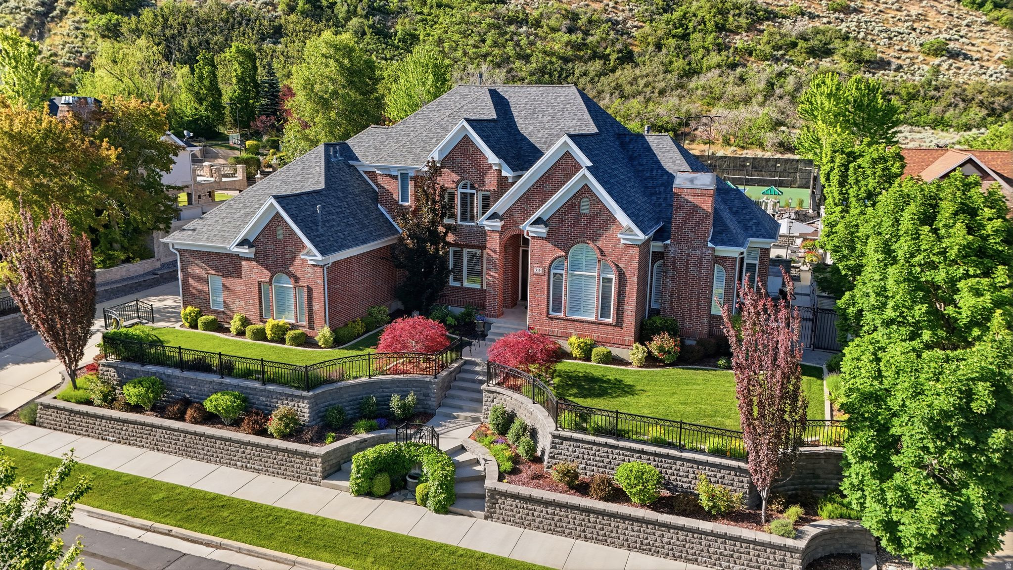 DRAPER HEIGHTS - Residential