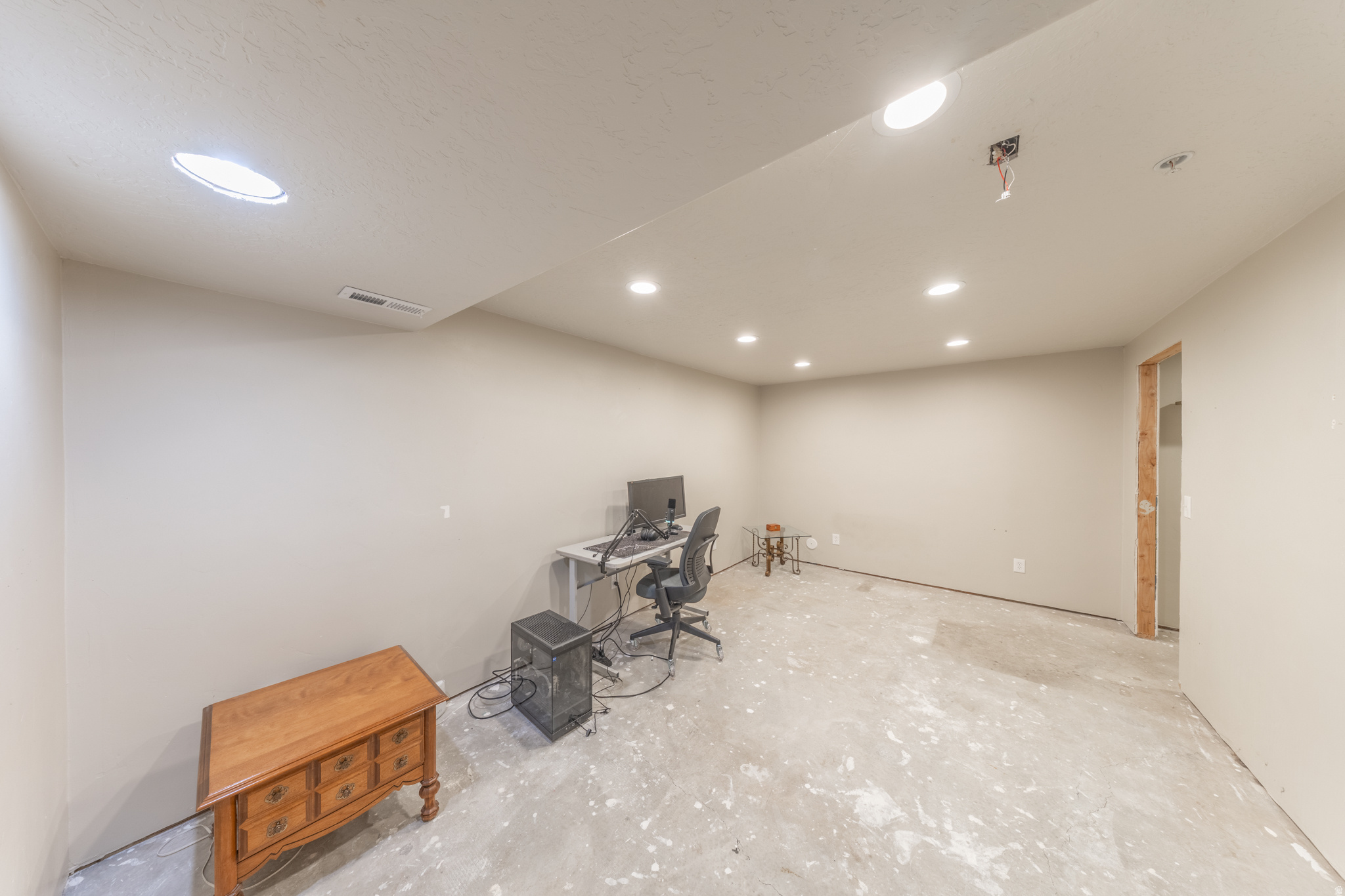 HAYMAKER RETREAT - Residential