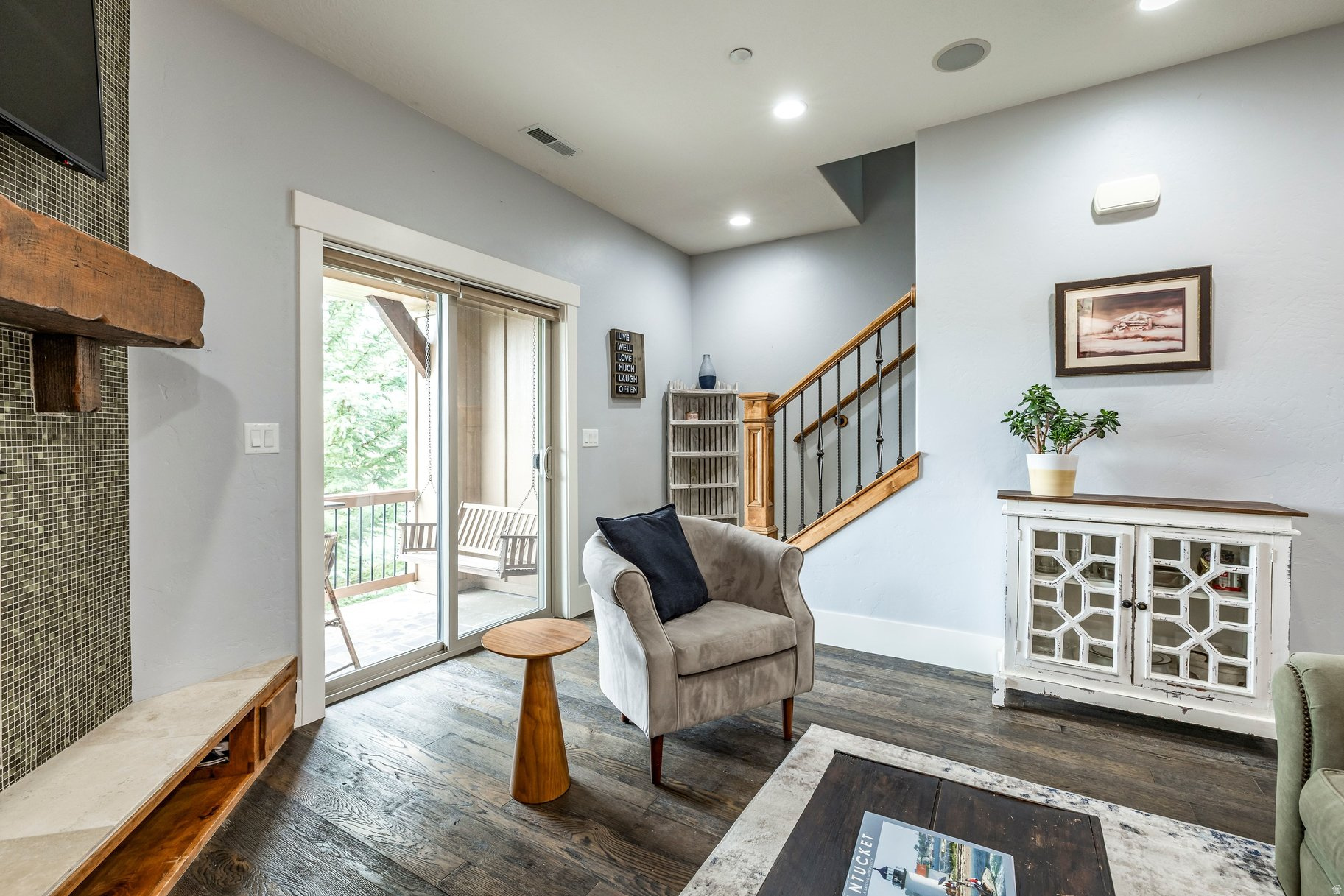 PARK'S EDGE - Residential