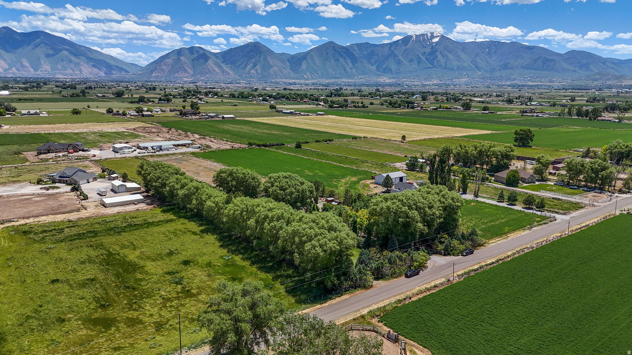 CARAS ACRES - Residential