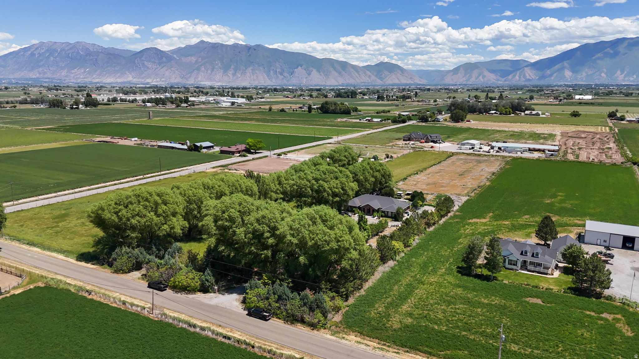 CARAS ACRES - Residential