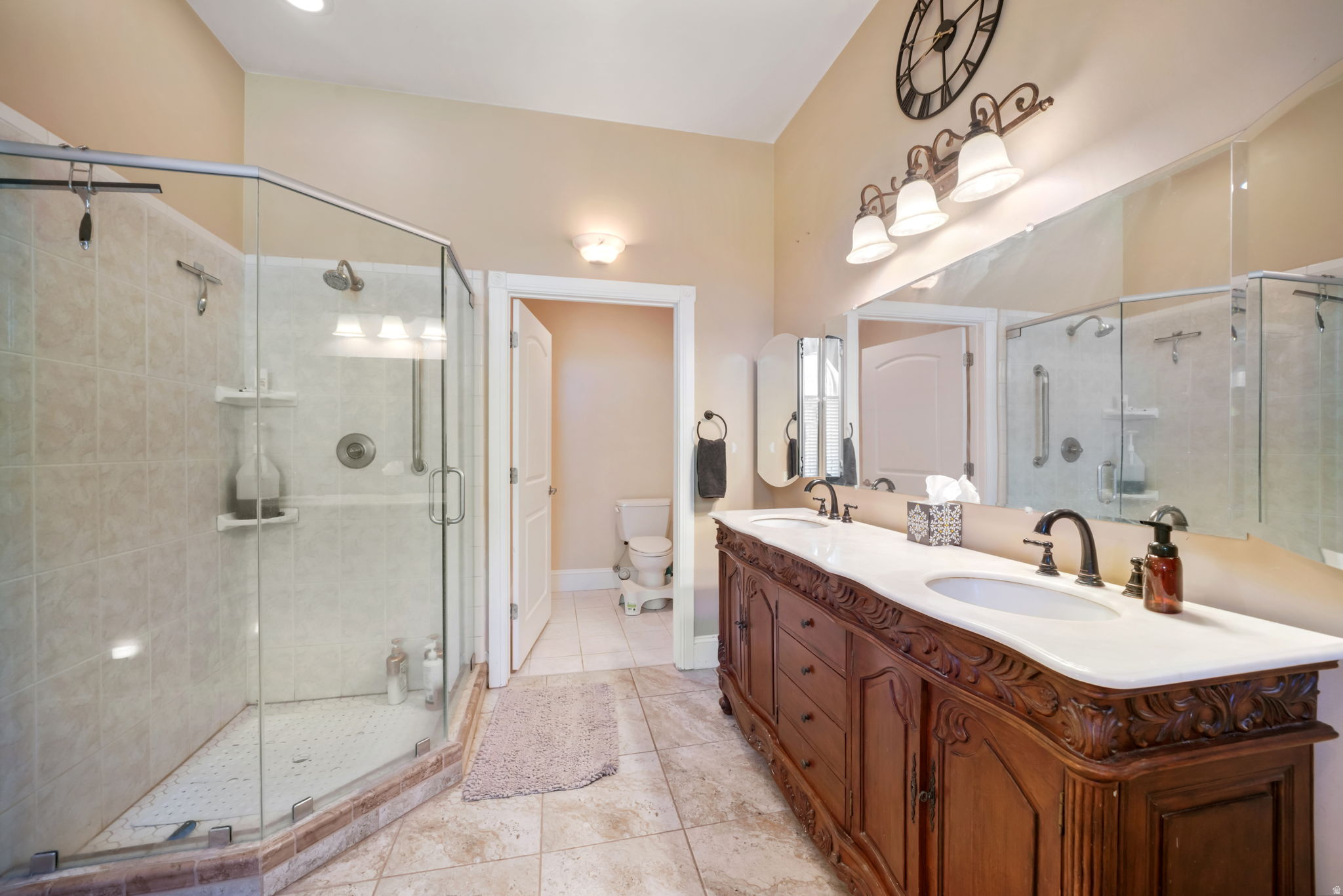 CARAS ACRES - Residential