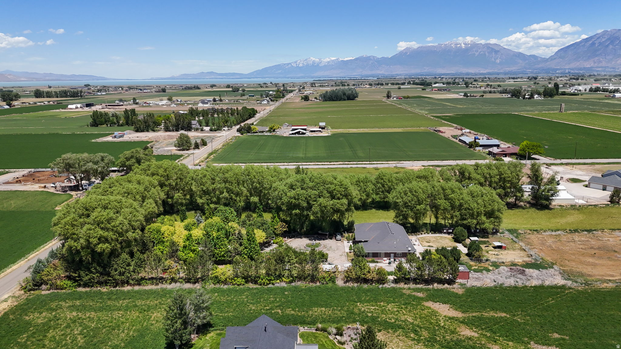 CARAS ACRES - Residential