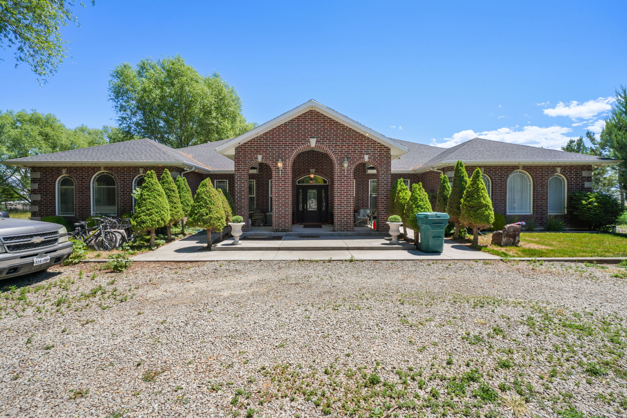 CARAS ACRES - Residential