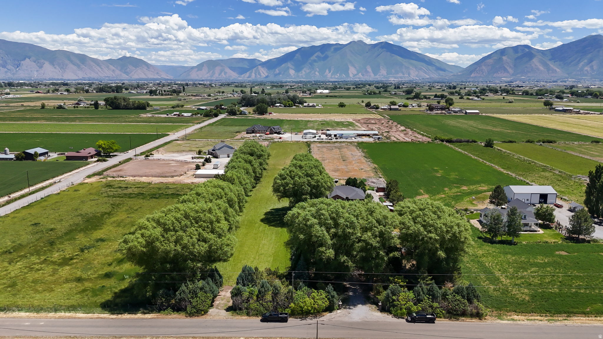 CARAS ACRES - Residential