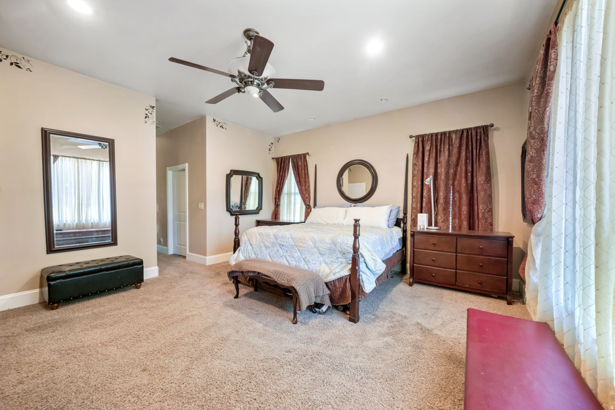 CARAS ACRES - Residential