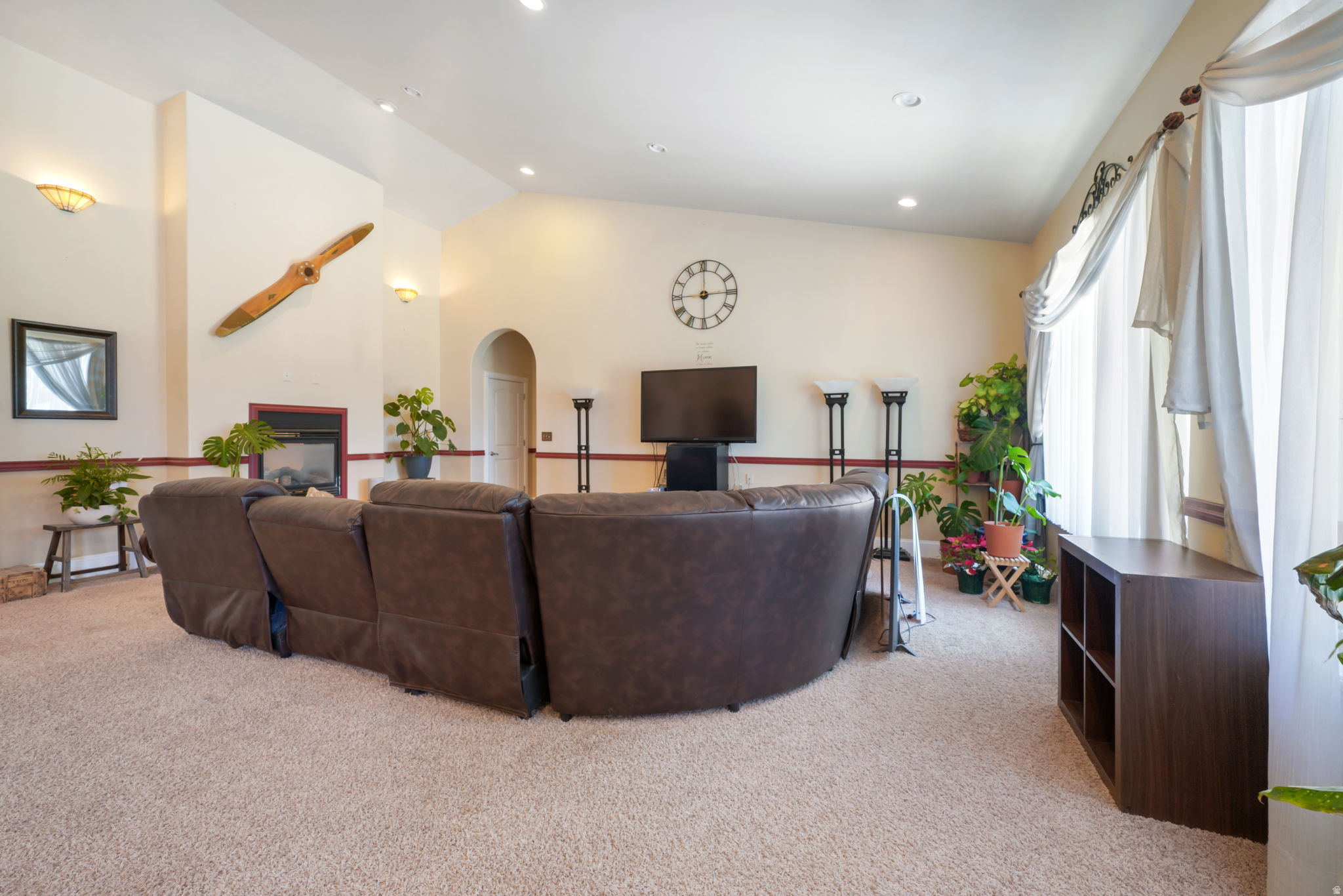 CARAS ACRES - Residential