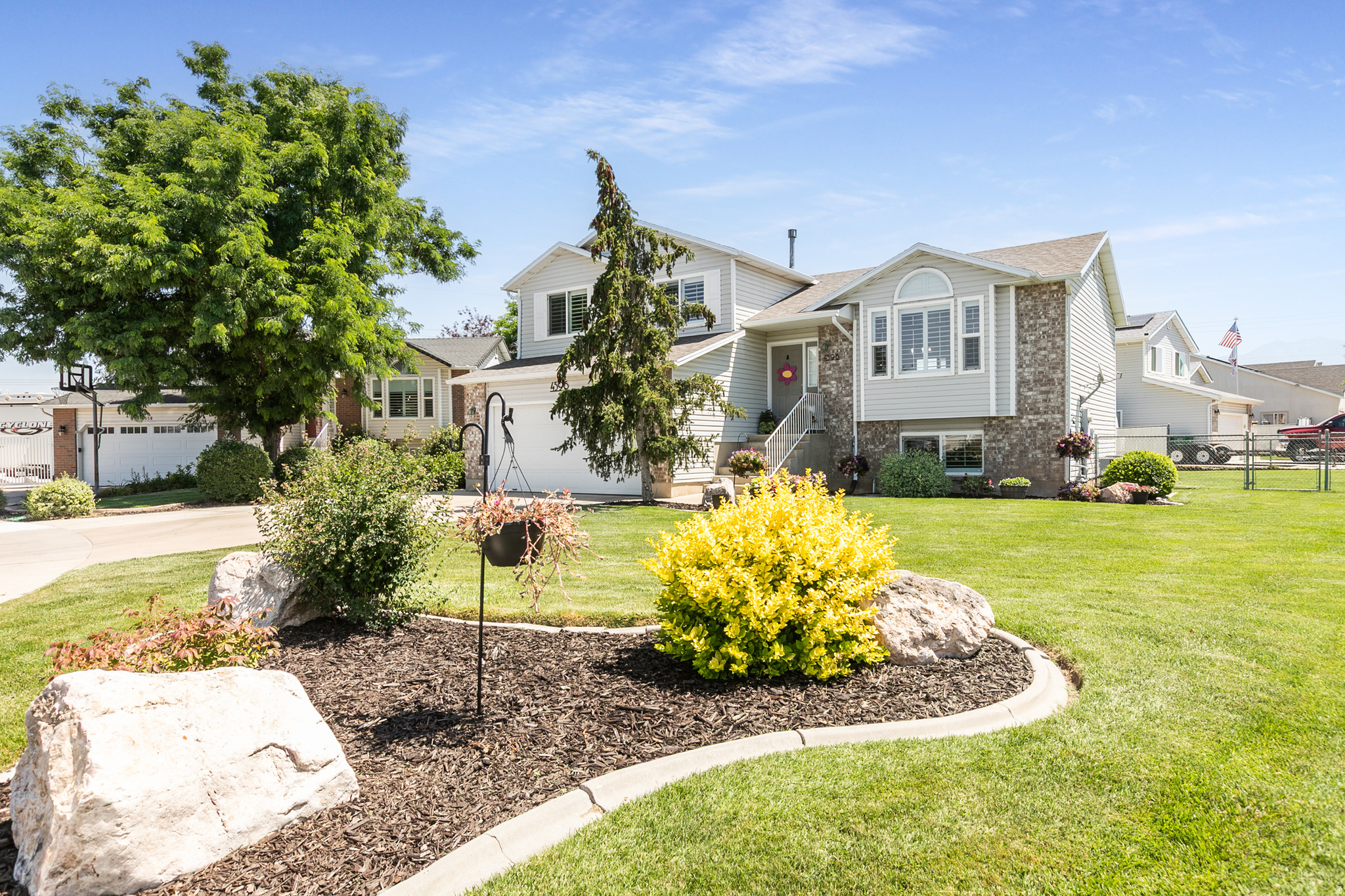 MIDLAND MEADOWS - Residential