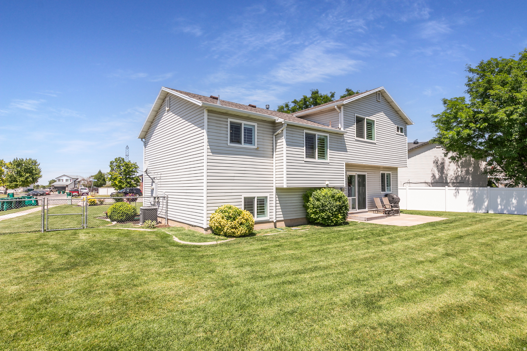 MIDLAND MEADOWS - Residential