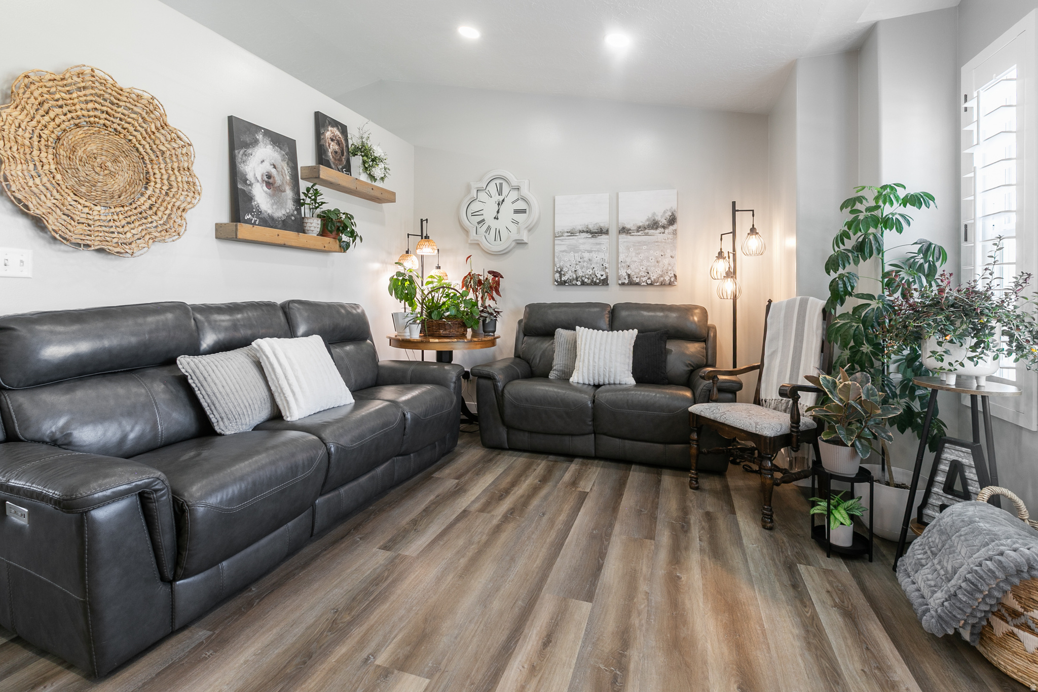 MIDLAND MEADOWS - Residential
