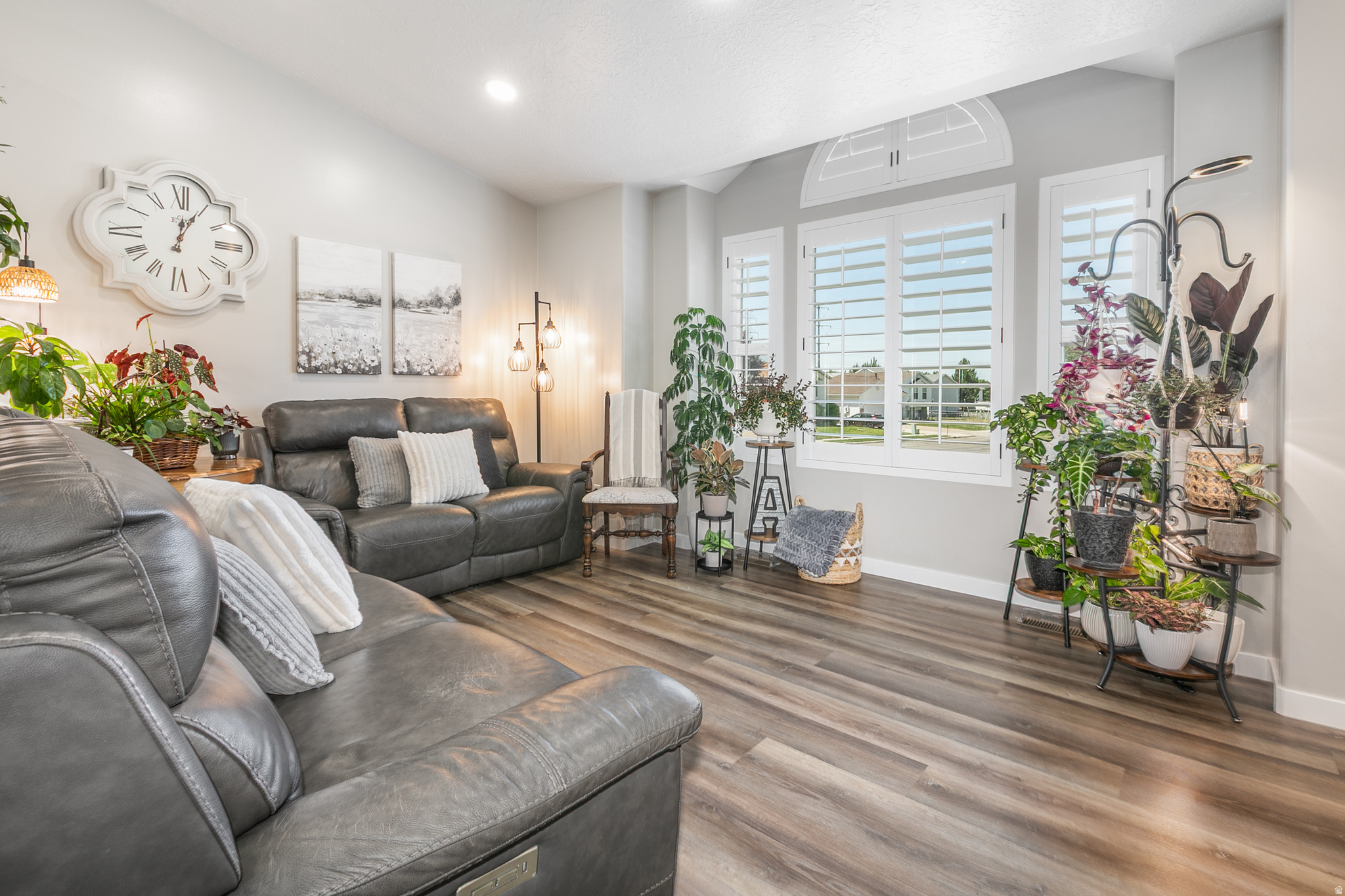 MIDLAND MEADOWS - Residential