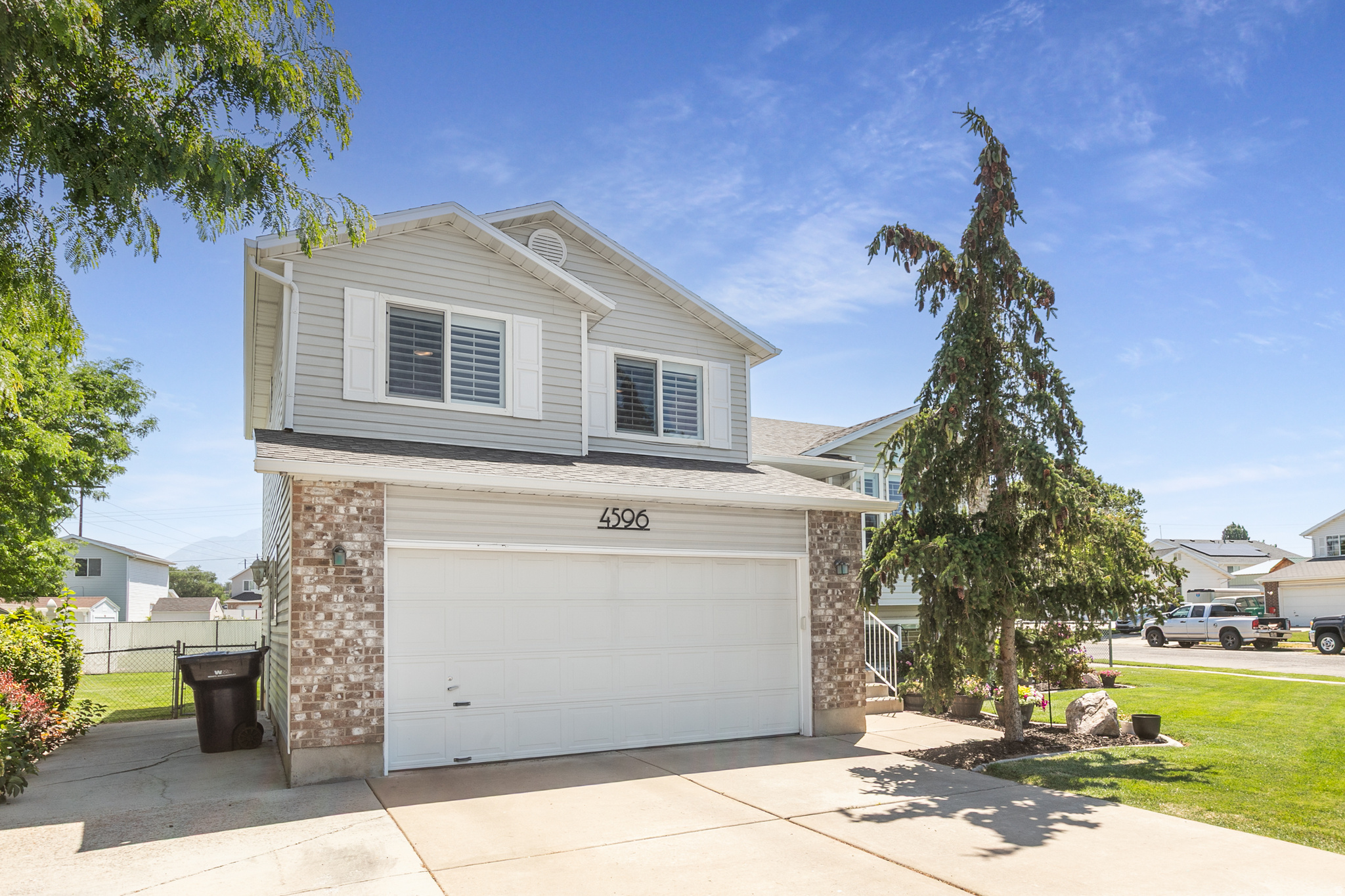 MIDLAND MEADOWS - Residential