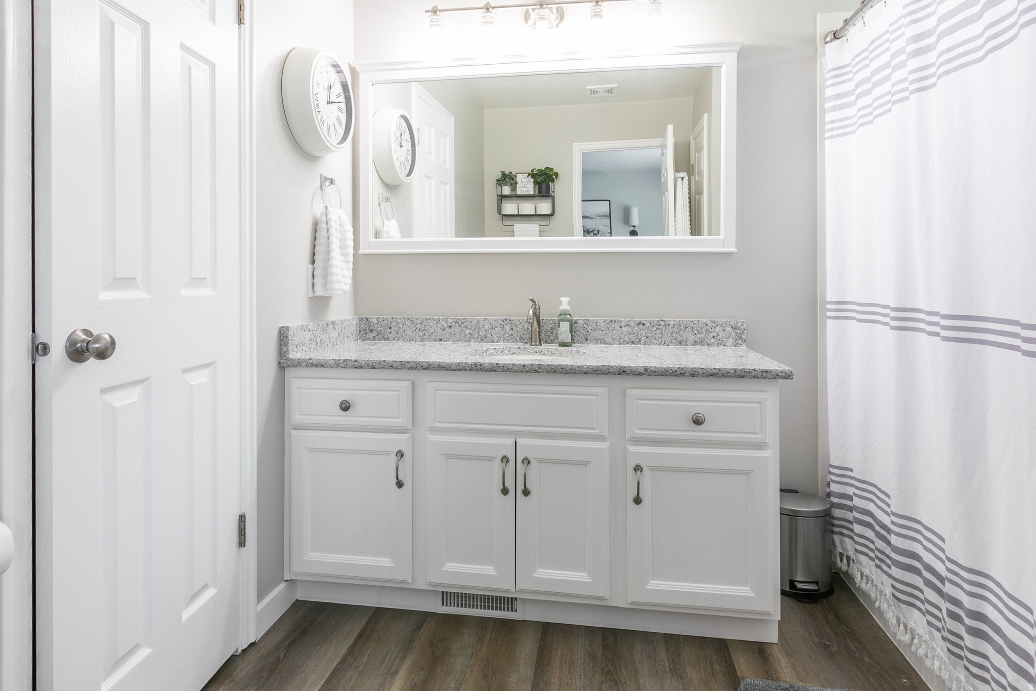 MIDLAND MEADOWS - Residential