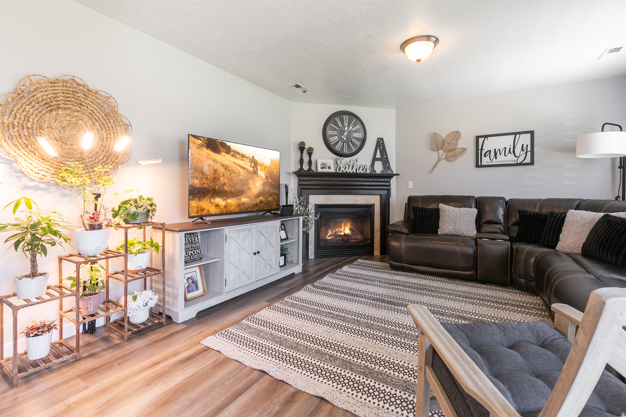 MIDLAND MEADOWS - Residential
