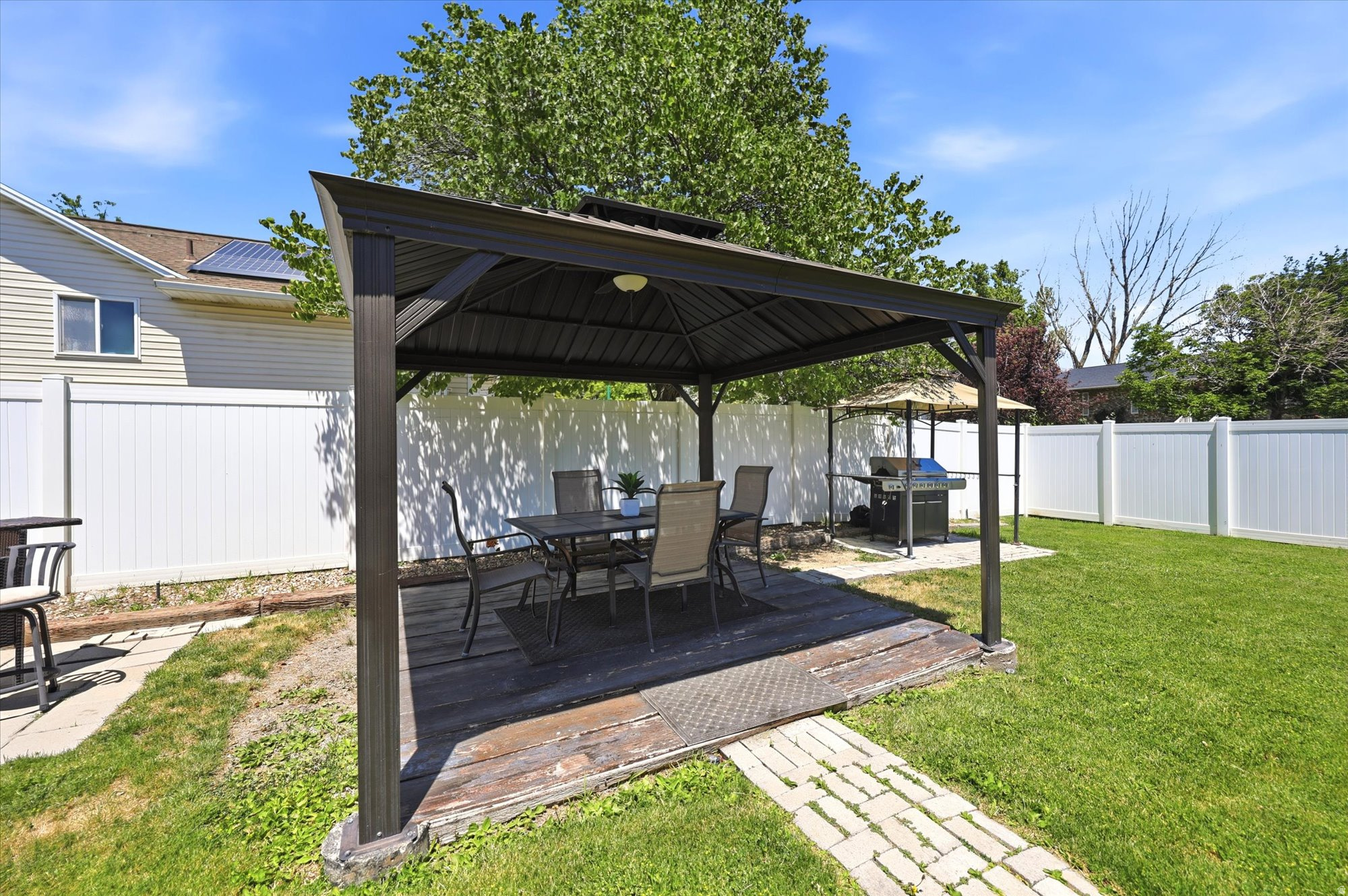 SPRINGWATER PARK - Residential