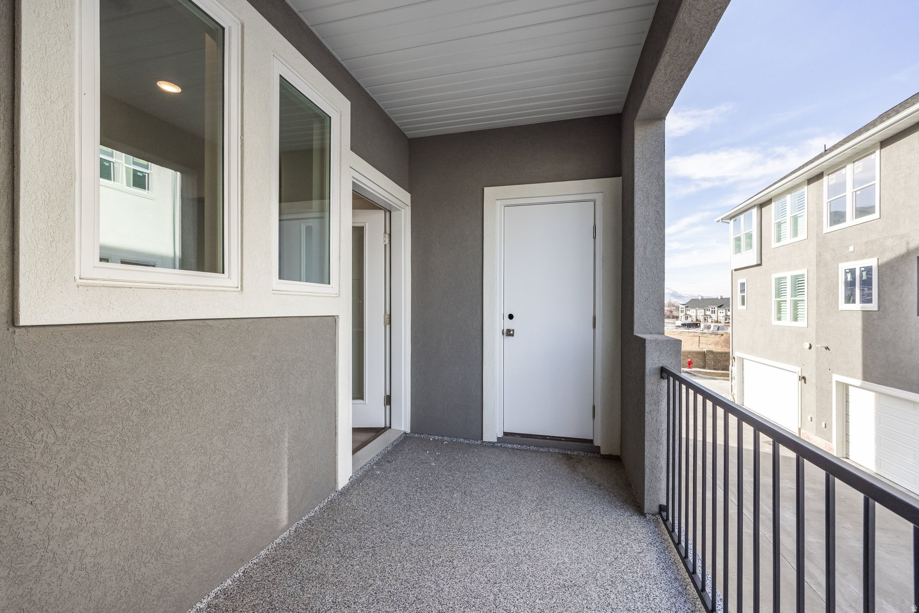 RIDGE - Residential
