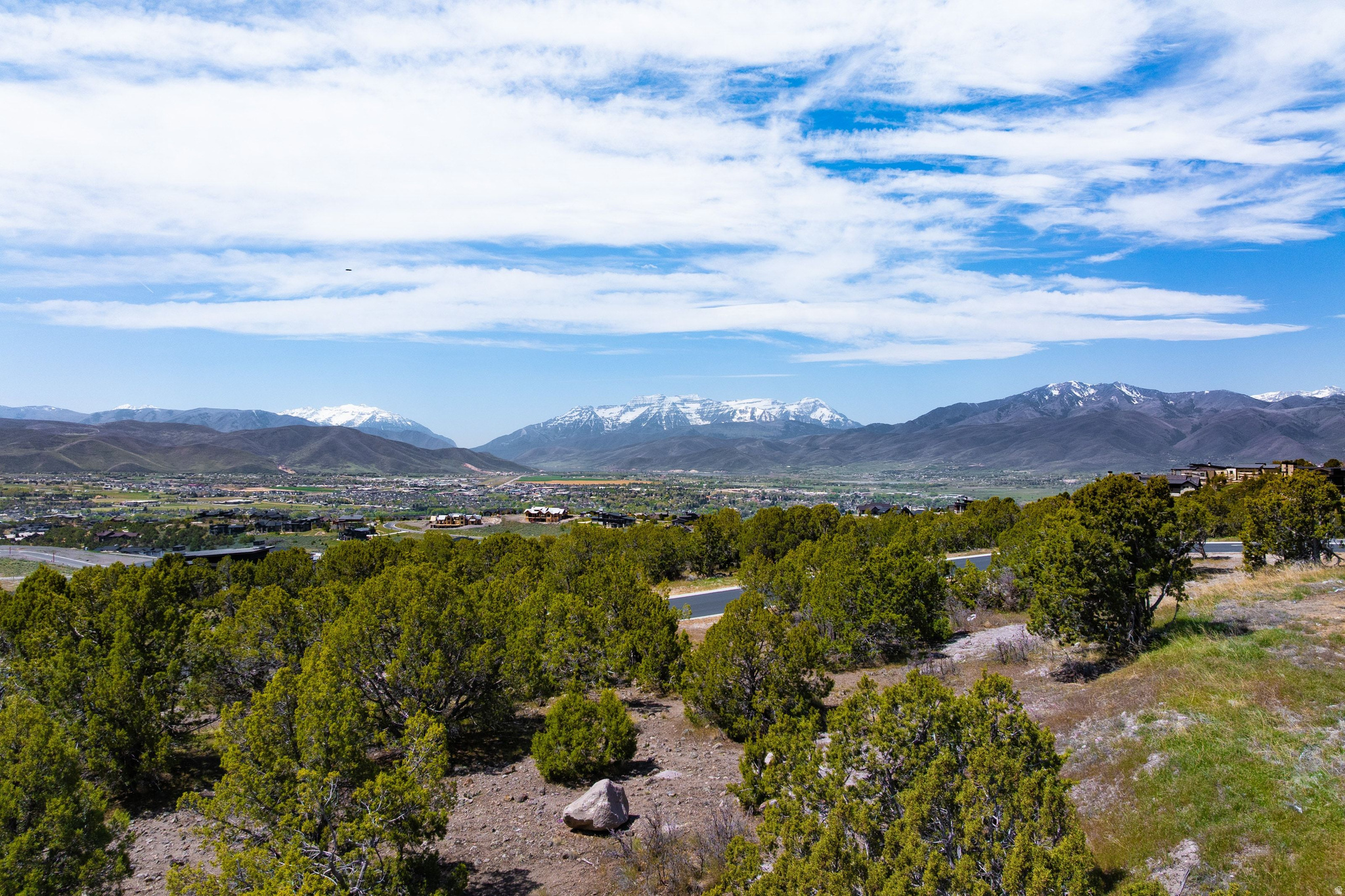 RED LEDGES - Land