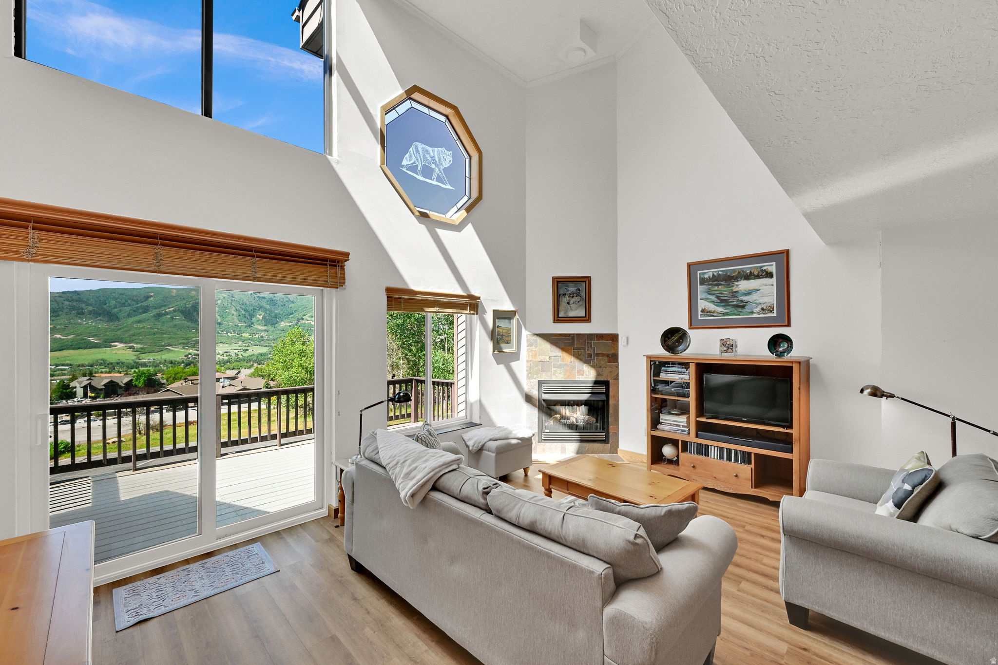 WOLF STAR - Residential
