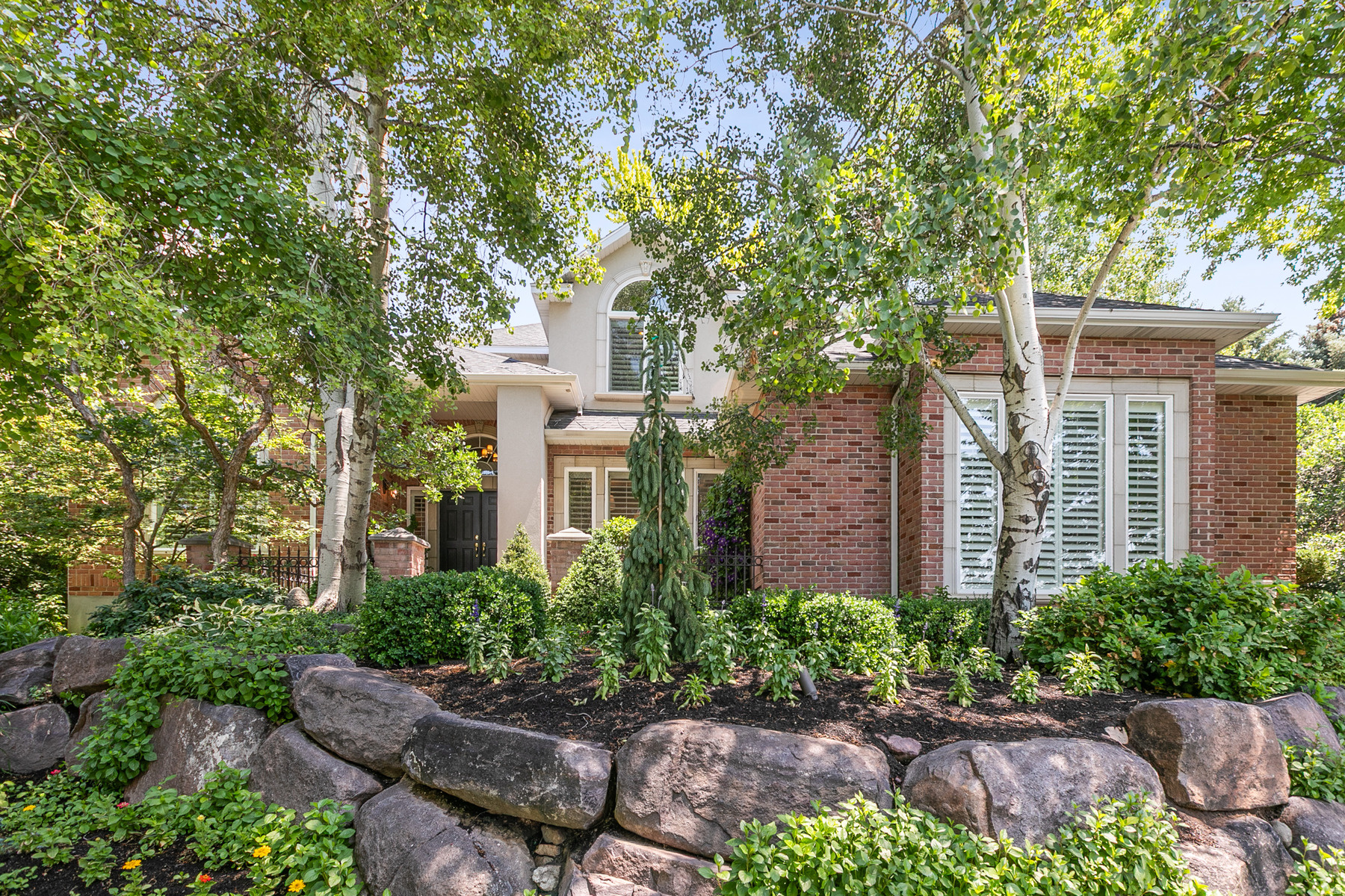 EAGLEWOOD COVE - Residential