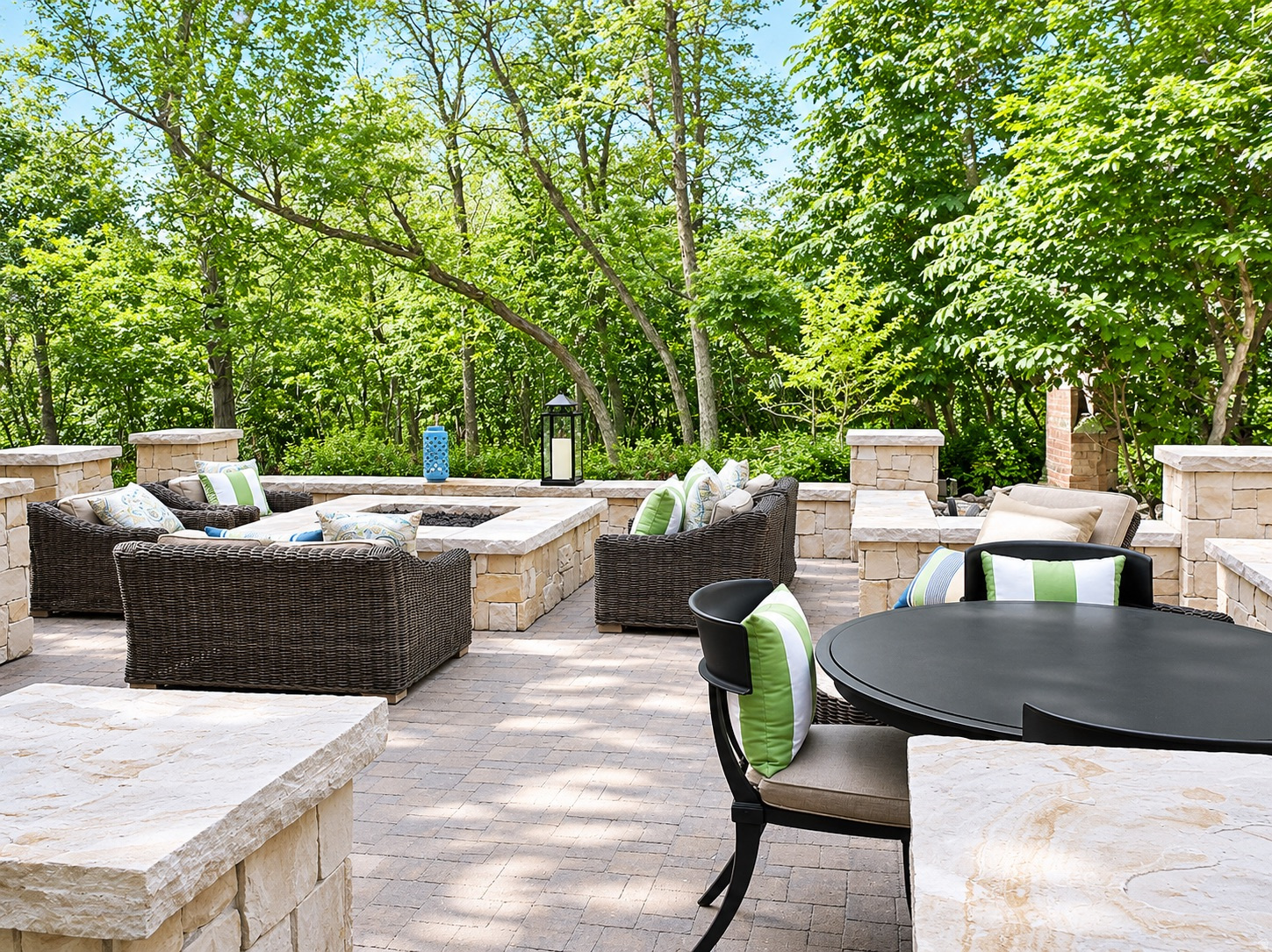 EAGLEWOOD COVE - Residential