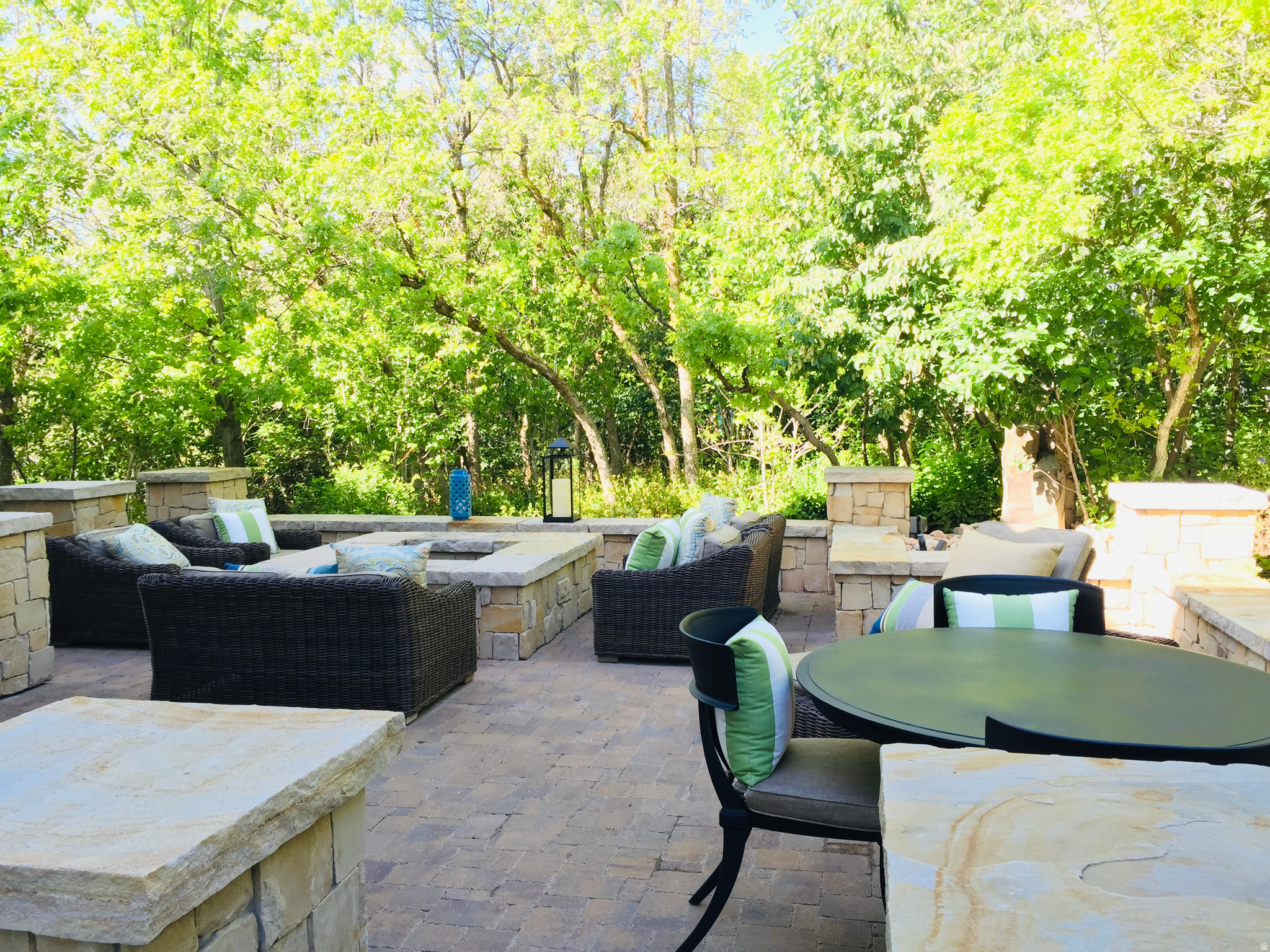 EAGLEWOOD COVE - Residential
