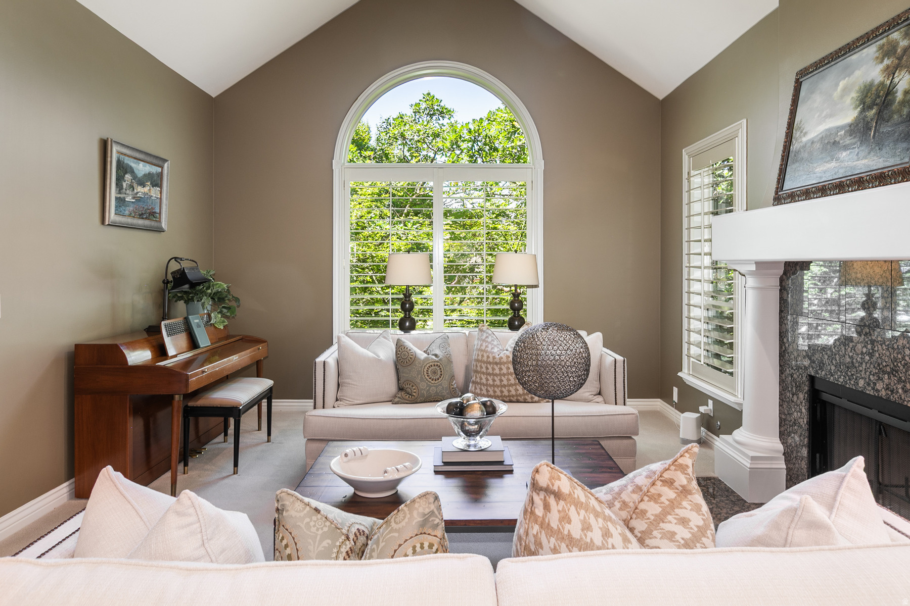 EAGLEWOOD COVE - Residential
