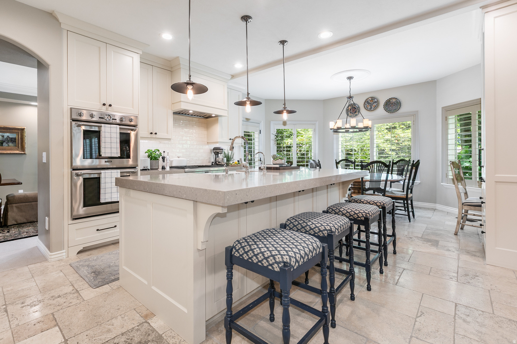 EAGLEWOOD COVE - Residential