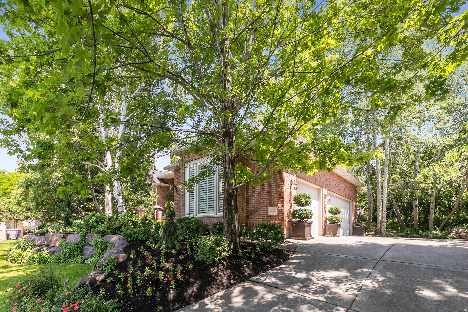 EAGLEWOOD COVE - Residential