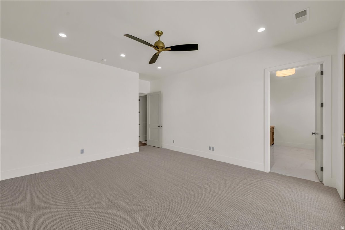 TONAQUINT COVE - Residential