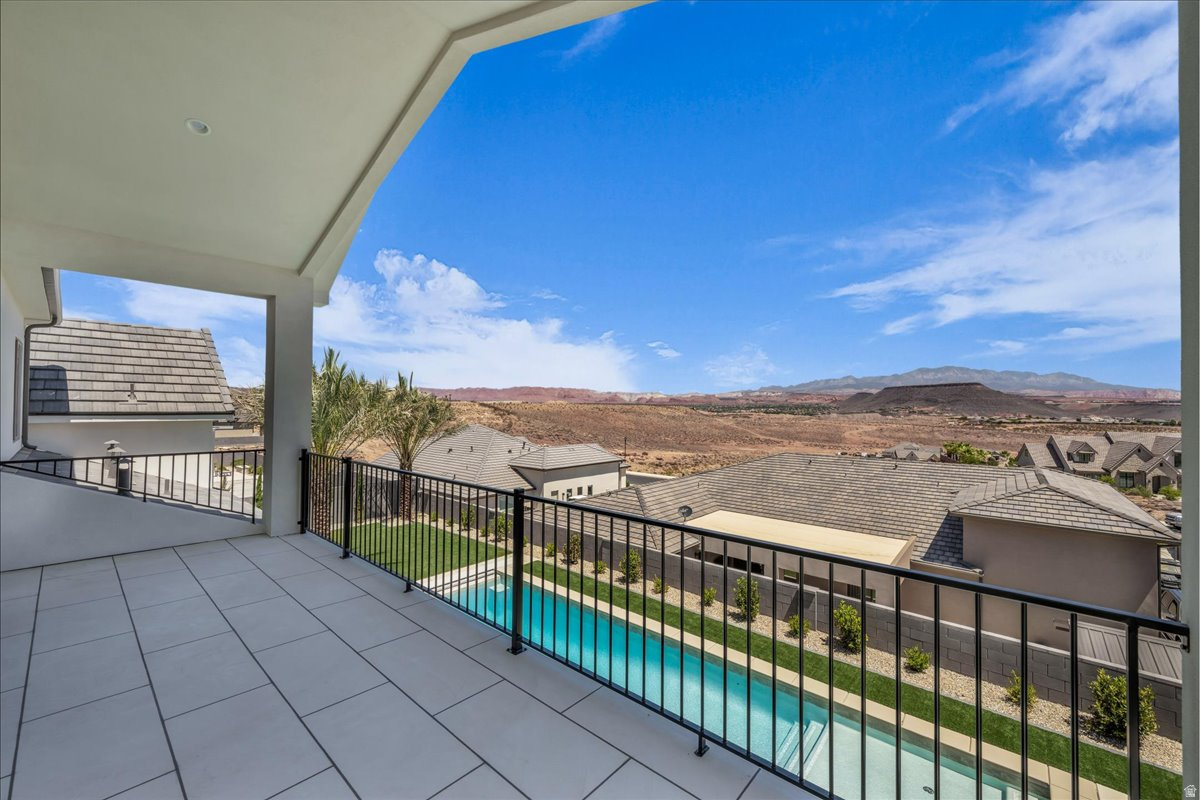 TONAQUINT COVE - Residential
