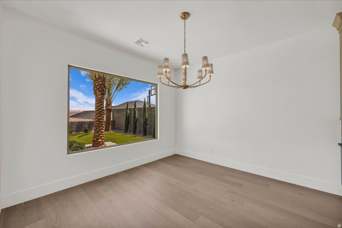 TONAQUINT COVE - Residential
