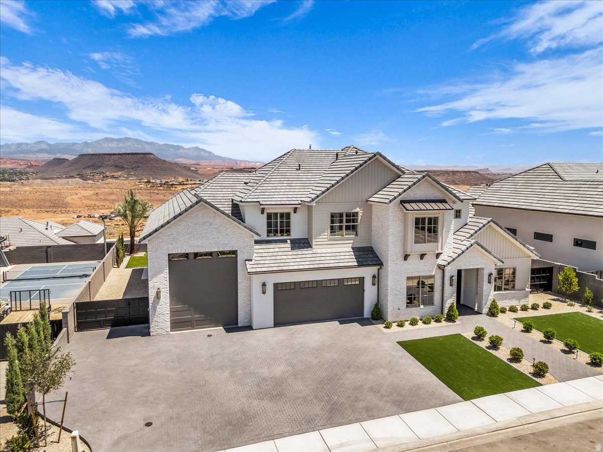 TONAQUINT COVE - Residential